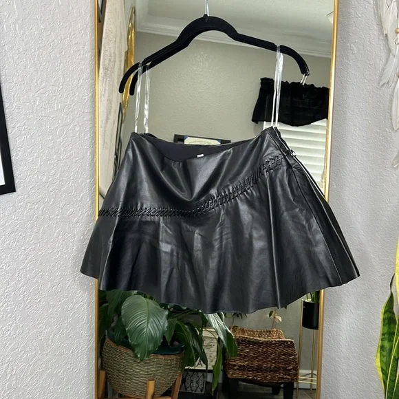 HOUSE OF CB Leonie & Nova Black Vegan Leather Mini Skirt Set NWOT